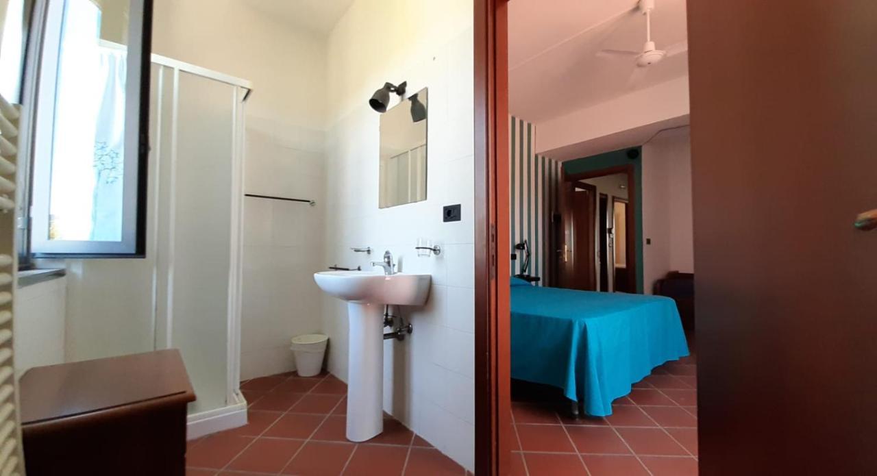 Agriturismo Calendiluna Luni Bagian luar foto